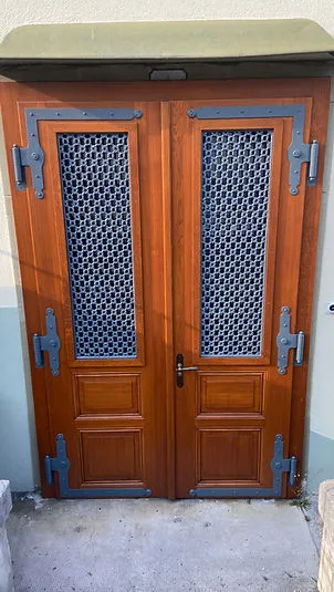 Türen und Fenster